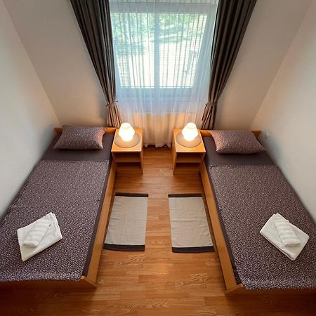Apartment Gabriela Раковица Екстер'єр фото