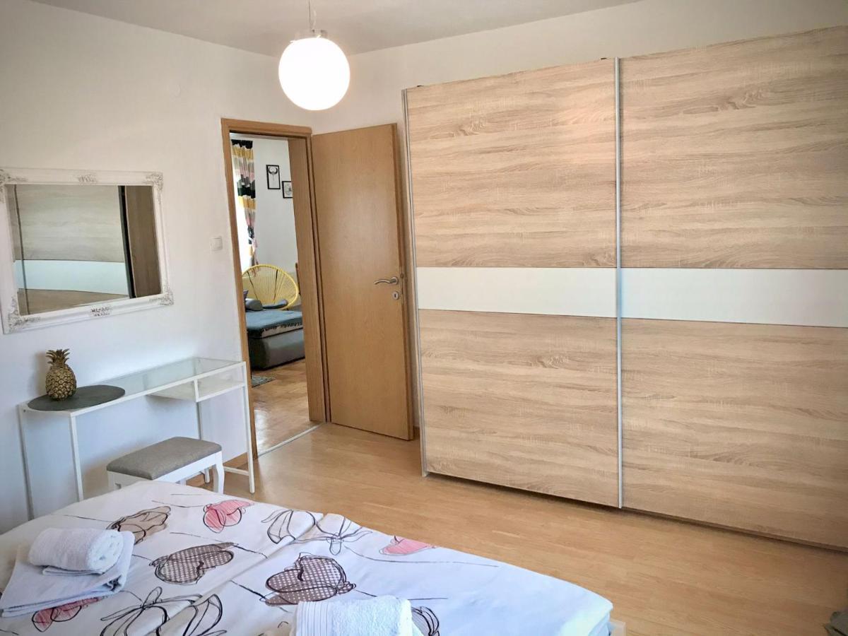Apartment Gabriela Раковица Екстер'єр фото